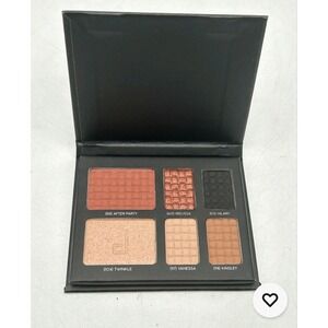 Doucce On The Go Palette - 4 Eyeshadows; 1 Highlighter; 1 Blush - SEALED Package